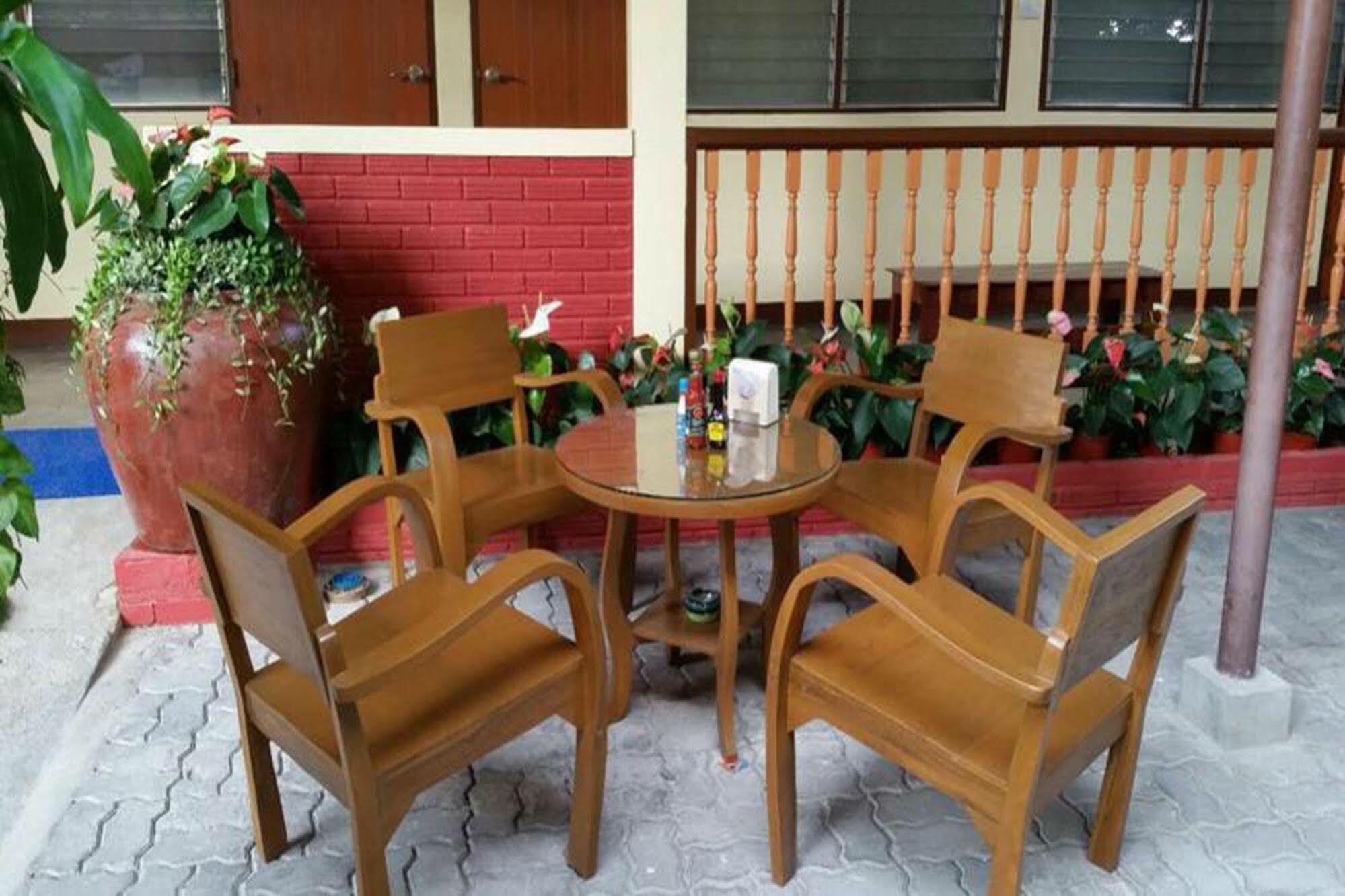 Siriwan Guesthouse Chiang Mai Ngoại thất bức ảnh